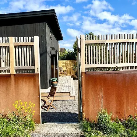 Neptuni Bed And Kitchen Villa Varberg Exterior photo